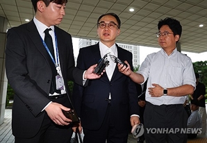 [속보] 검찰총장 "尹 탄핵청문회 불출석…법치주의 침해"