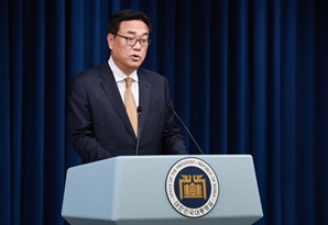 檢 ‘고(故) 노무현 전 대통령 명예훼손’ 정진석 실장 2심도 벌금형 구형