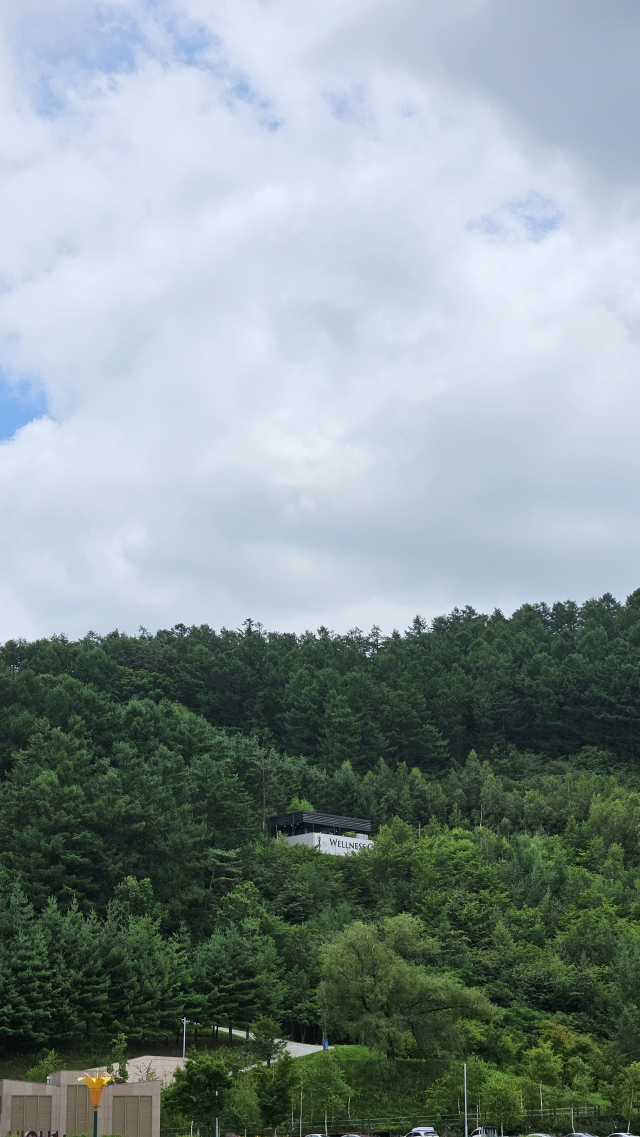 해발 1340m 트레킹…워터파크도 즐기는 '카지노 월드'