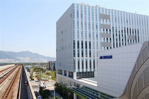 에어부산, 동남권 알짜 일자리 창출 평가…임직원 70% 부울경