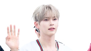 제로베이스원 성한빈, 오늘도 잘생긴 것 축하해 [SE★포토]
