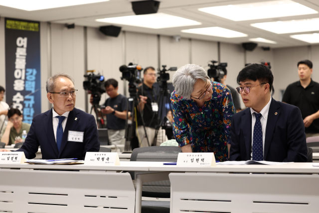 의료계 '전공의 수련 국가가 책임져야… 지도 전문의 보상 필요'