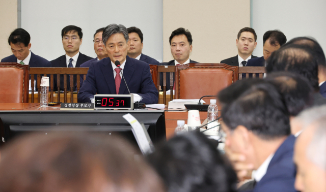 조지호 경찰청장 후보자가 29일 오전 국회 행정안전위원회에서 열린 인사청문회에서 의원 질의에 답변하고 있다. 연합뉴스