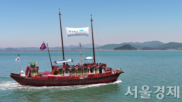 260년만에…조선통신사선 日운항 재연