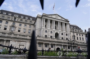 [속보] 영국 기준금리 연 5%로 0.25%포인트 인하