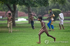 印 주정부 보호시설서 한달새 수용 어린이 13명 사망