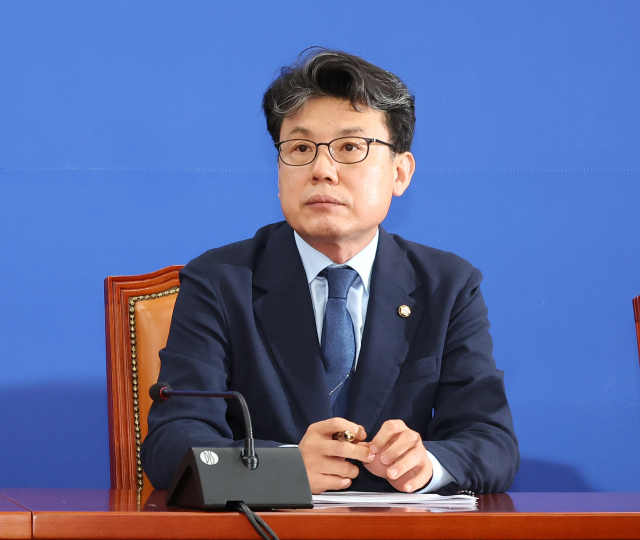 진성준 더불어민주당 정책위의장. 연합뉴스