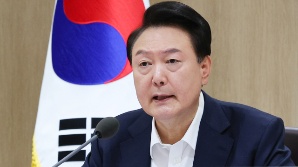 尹, 방송4법 거부권 행사 앞둬…MB만찬·광복절 기념사도