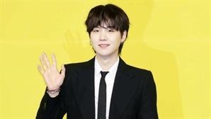 '전동스쿠터 음주운전' 슈가, 경찰 포토라인 서나…"소환일정 조율 중"