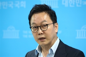 정봉주 "'이재명팔이'하며 실세 놀이하는 무리 척결할 것"