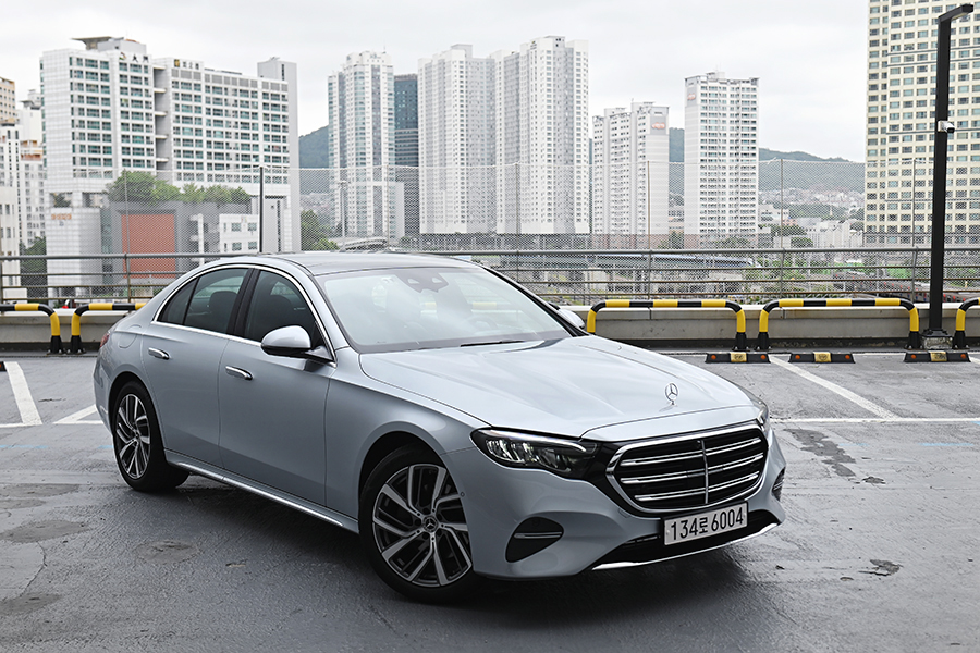 메르세데스-벤츠 E 220d 4MATIC. 김학수 기자