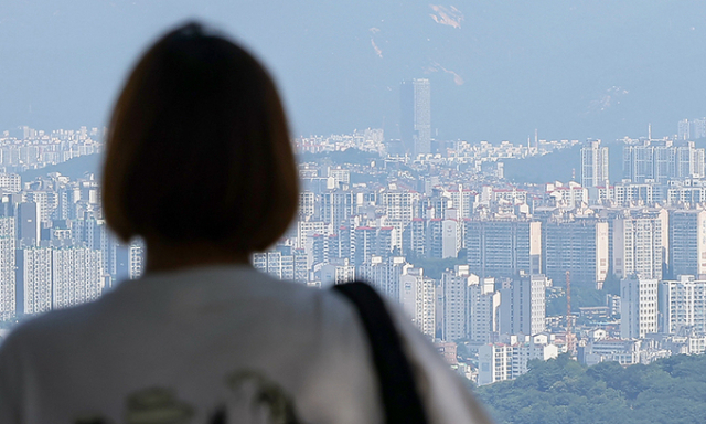 대출금리 인상·공급대책에도…'집값 오를것' 34개월만에 최대