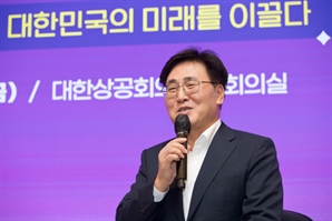 “내 MBTI는 ISFJ”…AI 꿈나무부터 찾은 유상임 과기장관