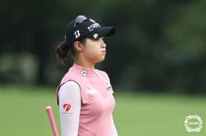 결국 女골프 ‘상금 10억 돌파’ 아무도 없었다…최고 상금 대회 끝나자 상금랭킹 요동