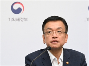 건전재정 초입 들어섰지만…의무지출 年 5.7%씩 '속수무책'[2025예산]