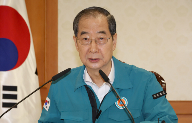 한덕수 국무총리가 27일 서울 종로구 정부서울청사에서 열린 보건의료노조 파업 관계장관회의에서 발언하고 있다. 연합뉴스