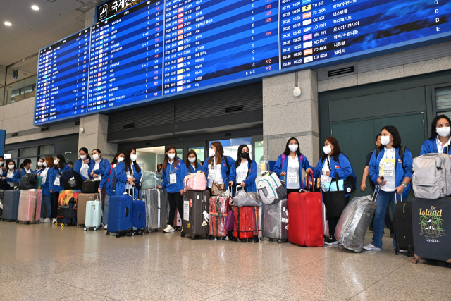 필리핀 이모님들 입국 후 한 푼도 못 받았다…생활비 걱정할 처지 몰려