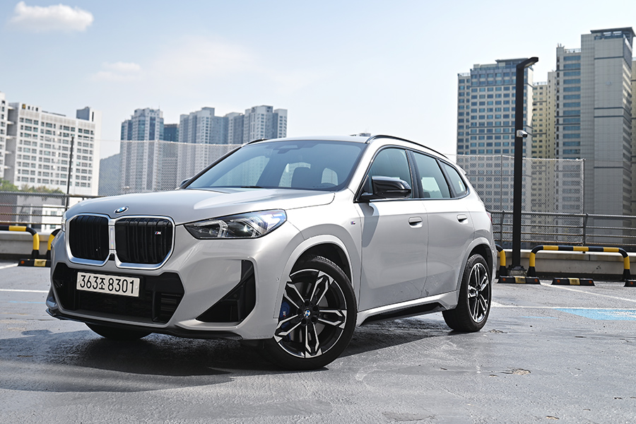 강력한 성능과 즐거움을 약속하는 컴팩트 SAV - BMW X1 M35i xDrive[별별시승]