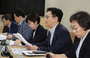 기재부 “물가안정목표 도달…추가 충격 없으면 2% 초반서 안정”