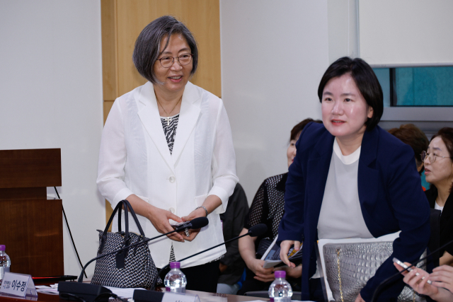 이수정 경기대학교 교수가 3일 서울 여의도 국회의원회관에서 열린 '딥페이크 디지털성범죄 예방과 대응책 마련을 위한 정책토론회'에 참석하고 있다. 뉴스1