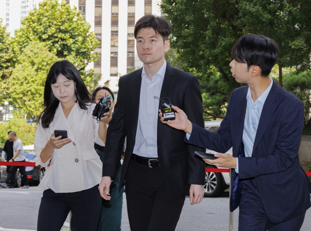 수시 원서모집 시작했지만…의료계 “내년 증원 철회없이 대화 불가”