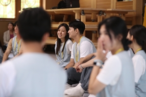 “번뇌의 솔로들, 화계사서 사랑하라”…‘나는 절로’, 이번엔 40대만 받는다
