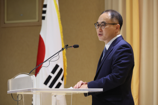 이원석 검찰총장이 13일 서울 서초구 대검찰청에서 열린 퇴임식에서 퇴임사를 하고 있다. 연합뉴스