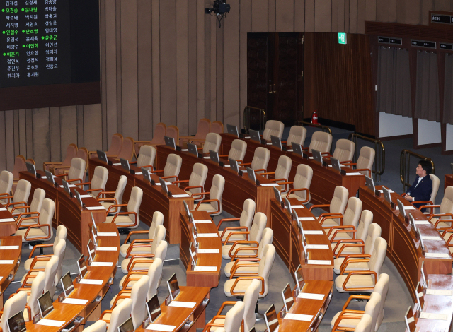 19일 국회 본회의에서 안철수 국민의힘 의원이 참석한 가운데 채상병 특검법이 통과되고 있다. 연합뉴스