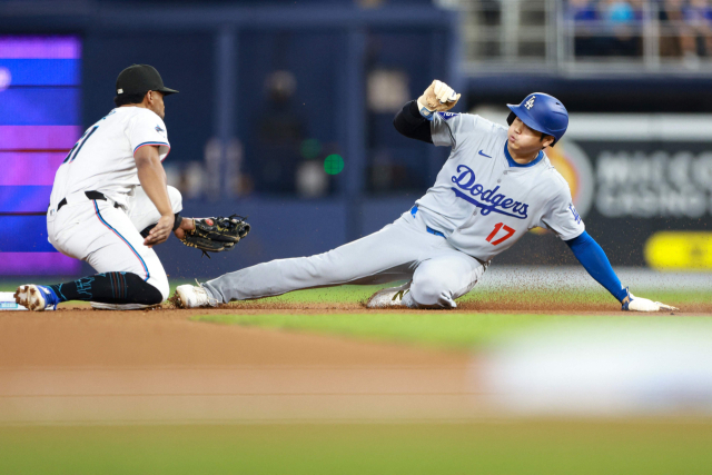 오타니 쇼헤이가 MLB 마이애미 말린스와의 방문 경기에 출전해 1회 초 시즌 49번째 도루를 기록했다. AFP연합뉴스