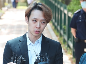 은퇴는 거짓말?…박유천, 오는 12월 日서 솔로 데뷔