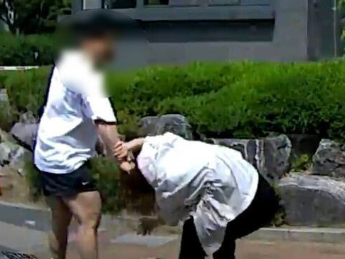 '차 빼달라' 말한 여성 무차별 폭행…1억 공탁에도 전직 보디빌더 결국