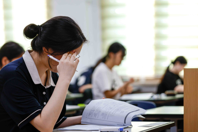 쉬워진 9월 모평…국어 만점 70배 늘어 '최상위 변별 실패'