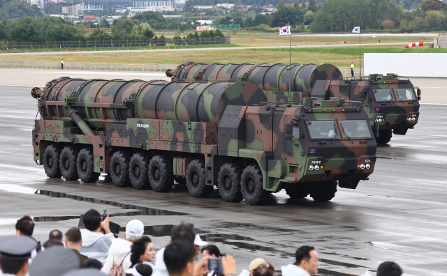 P-8A 포세이돈 해상초계기·대테러 다족보행로봇 첫 공개