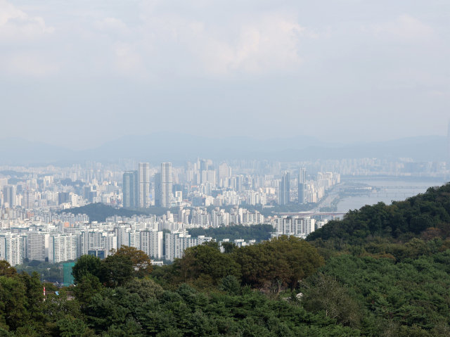 서울 남산에서 바라본 아파트 단지. 연합뉴스