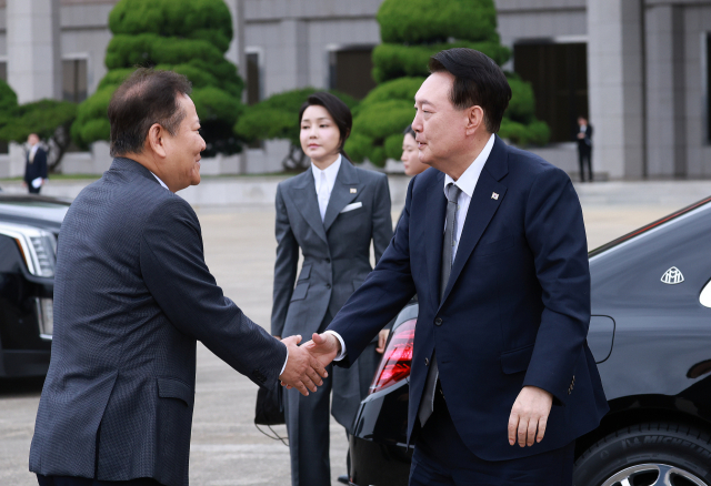 尹, 동남아 순방 출국…아세안 경제영토 확장