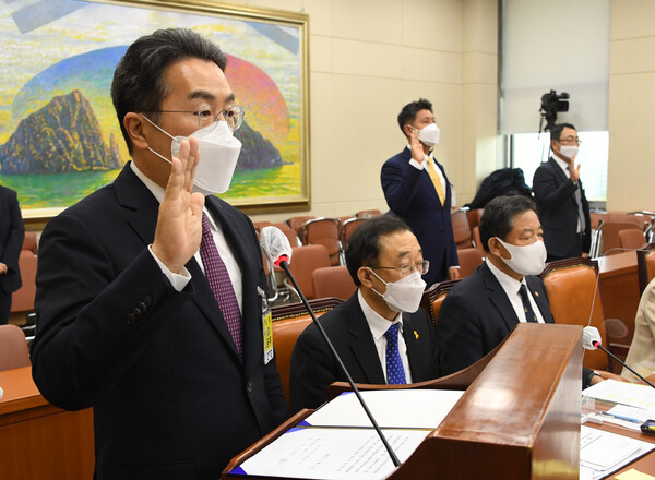 배달앱 수수료부터 갑질 의혹까지…유통사 긴장케 하는 국정감사 시작