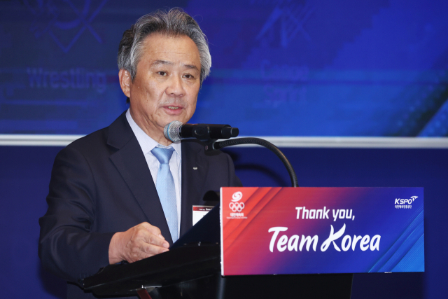 이기흥 대한체육회 회장이 지난 9월 13일 서울 송파구 올림픽파크텔에서 열린 2024 파리올림픽 ‘고마워요, 팀 코리아(Thank you, Team Korea)’ 행사에서 개회사를 하고 있다. 연합뉴스