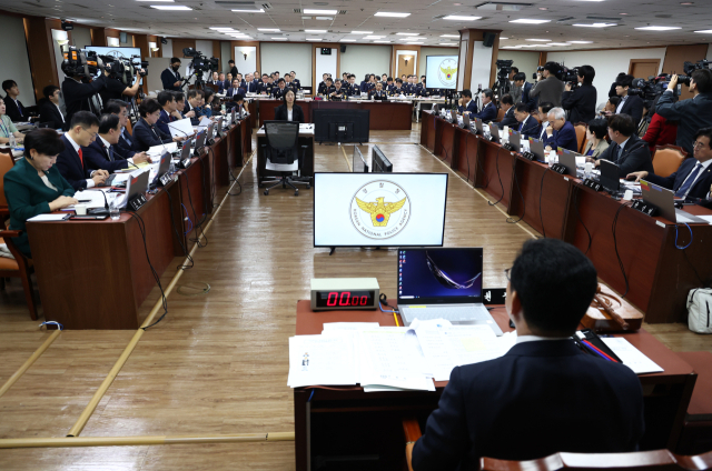 경찰청 국감에서도 '문다혜 음주운전' 공방…진땀 뺀 野