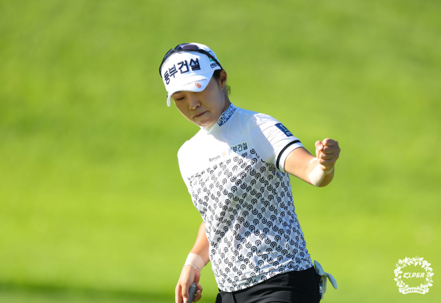 女골프 ‘무적의 그린적중률’ KLPGA 80% vs LPGA 77%…韓 김수지 vs 윤이나, 美 티띠꾼 vs 유해란 1·2위 경쟁