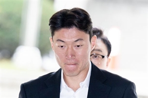 '불법촬영 혐의' 황의조 "피해 입은 분과 대중들에게 사죄"…檢, '징역 4년' 구형