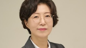 [인터뷰] “내년부터 초고령사회…국립노화연구소 설립, 건강 노화 추구해야” ?