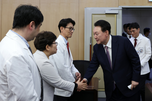 대통령실, 25년 의대정원 조정불가 재확인…'2000명 충분히 실현가능'