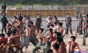 북한군, 적응훈련 후 전장 투입…한반도 긴장 고조