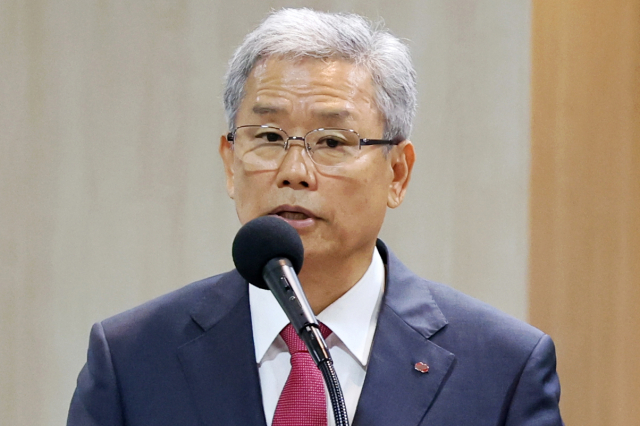 김동철 한국전력공사 사장이 14일 오전 전남 나주시 한국전력공사 본사에서 열린 산업통산자원중소벤처기업위원회 국정감사에서 업무 보고를 하고 있다. 연합뉴스