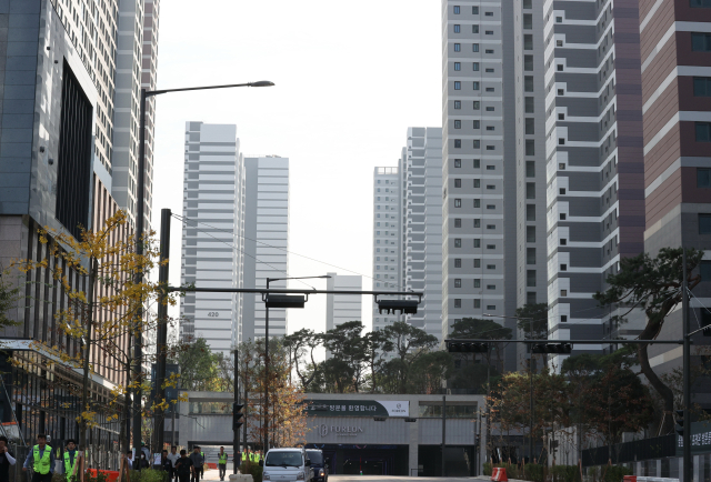 입주 한 달 앞둔 둔촌주공, 공사비 분쟁 극적 타결