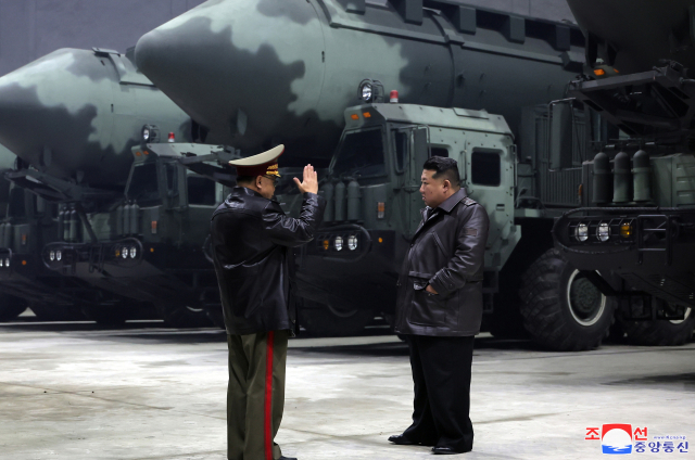 '북한군 2000명, 러 서부로 이동 중'…북한군 움직임 첫 포착