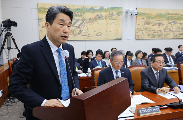 이주호, AI교과서 속도조절 시사…"2026년 이후 교과목 조정안 마련"