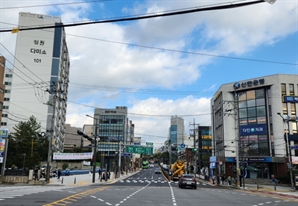 ‘교통정체 해소’…중랑구, 중화역 사거리 우회전 차로 확장