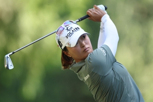 LPGA 일본 출정 13명 중 12명 ‘女골프 한·일전’…고진영, 日상금 1위 다케다와 한 조 맞대결