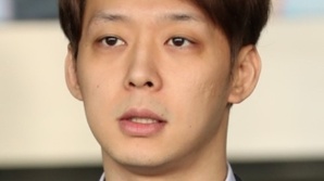 "급여 6억원 못 받아"…박유천 전 소속사 대표 손배소 패소